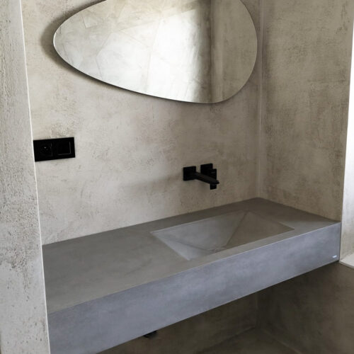 atypické betonové umyvadlo